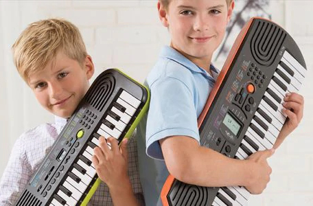 Синтезаторы Casio SA для маленьких детей