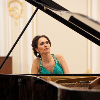 Анна Шелудько: "Покупая фортепиано, ты приобретаешь себе друга"