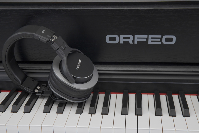 Цифровое пианино Orfeo E-12 черное, с наушниками