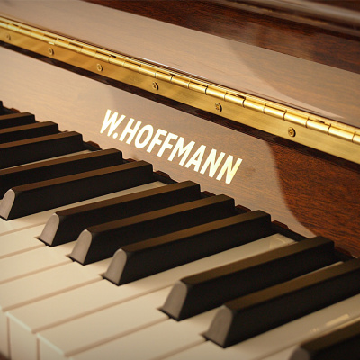 Пианино W. Hoffmann Vision V 120 орех, полированное