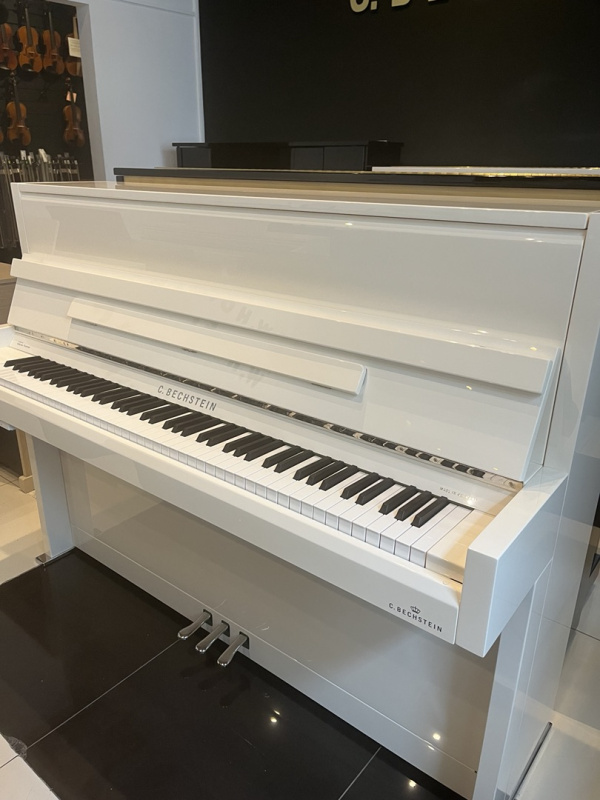 Пианино C. Bechstein Millenium 116 (BU)  белое, полированное, отделка хром, цифровая система Vario
