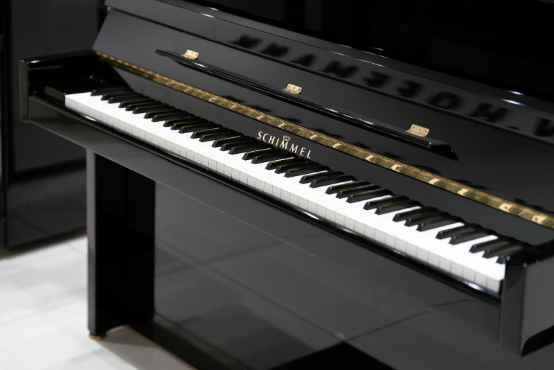 Пианино Schimmel C114 Modern Junior (BU) черное, полированное