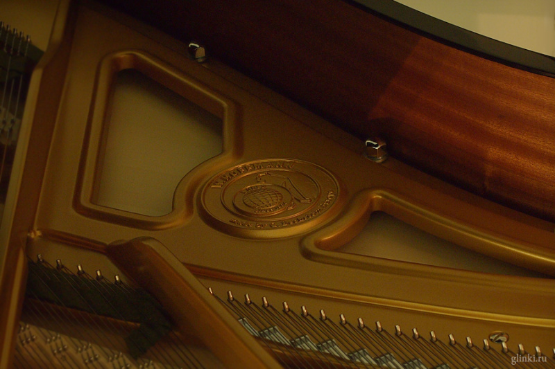 Рояль W. Hoffmann Tradition T 186 черный, полированный