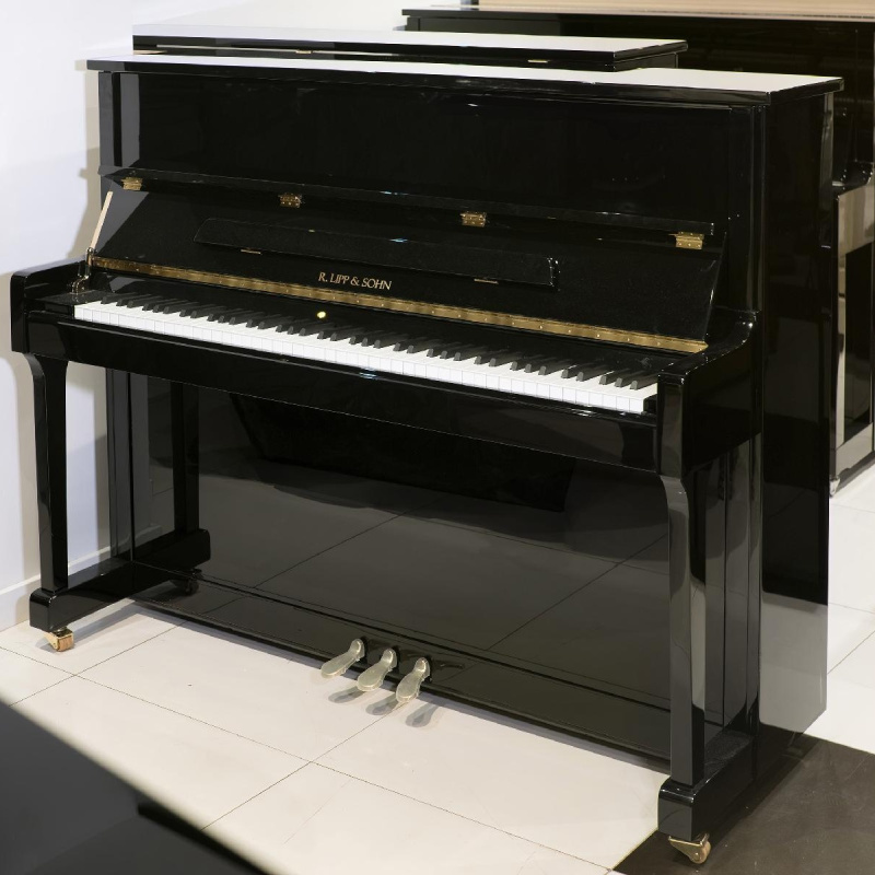 Пианино R. Lipp & Sohn 121 черное, полированное