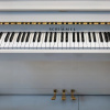 Пианино Schimmel Classic C120 Tradition (BU) белое, полированное, цифровая система PianoDisc.