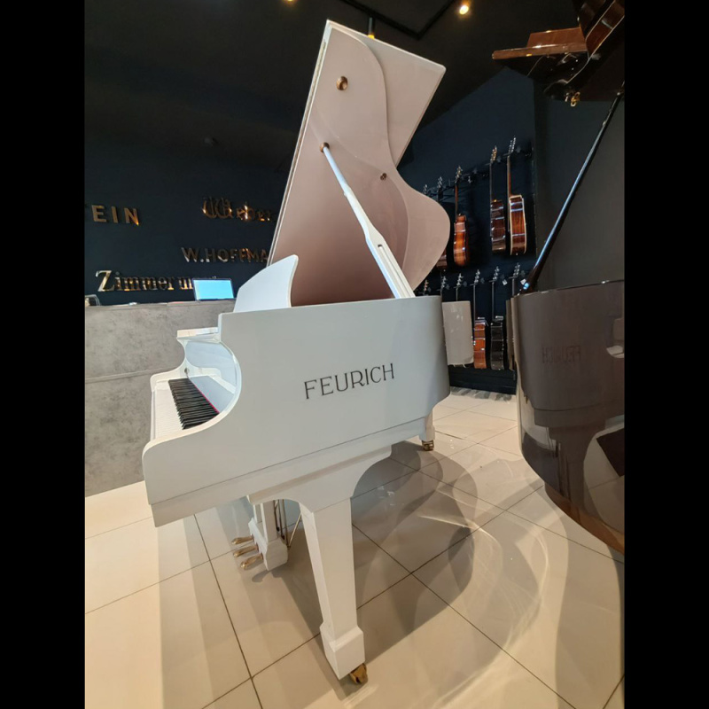 Рояль Feurich мод. 179 (BU) белый, полированный