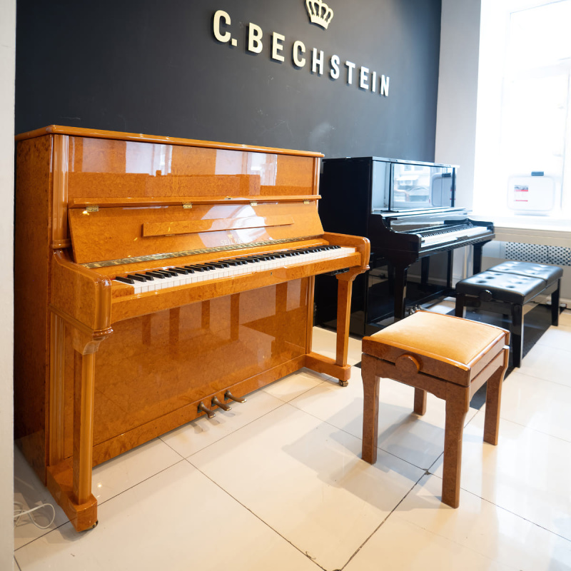 Пианино Seiler 132 Konzert SMR (BU) корень ореха,полированное, система бесшумной игры Duo Vox System