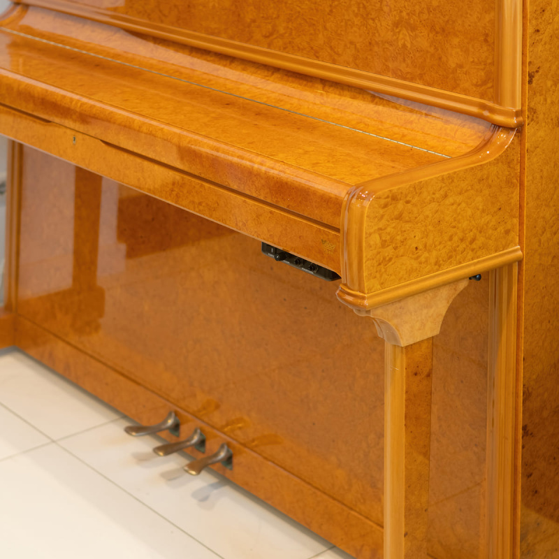 Пианино Seiler 132 Konzert SMR (BU) корень ореха,полированное, система бесшумной игры Duo Vox System