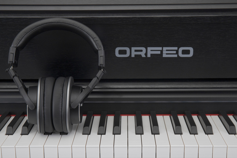 Цифровое пианино Orfeo E-12 черное, с наушниками