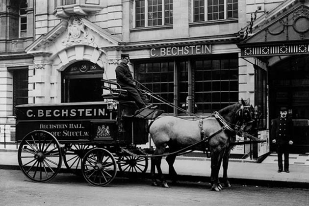 Переезд салона Bechstein в Санкт-Петербурге